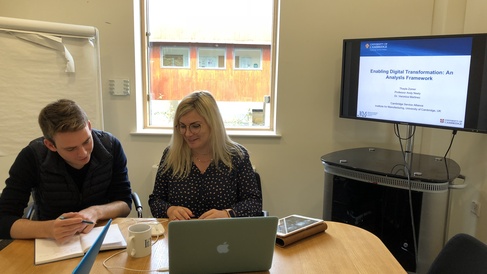 Webinar 10 September 2018 - Enabling Digital Transformation: An Analysis Framework - by Thayla Zomer, Veronica Martinez and Andy Neely